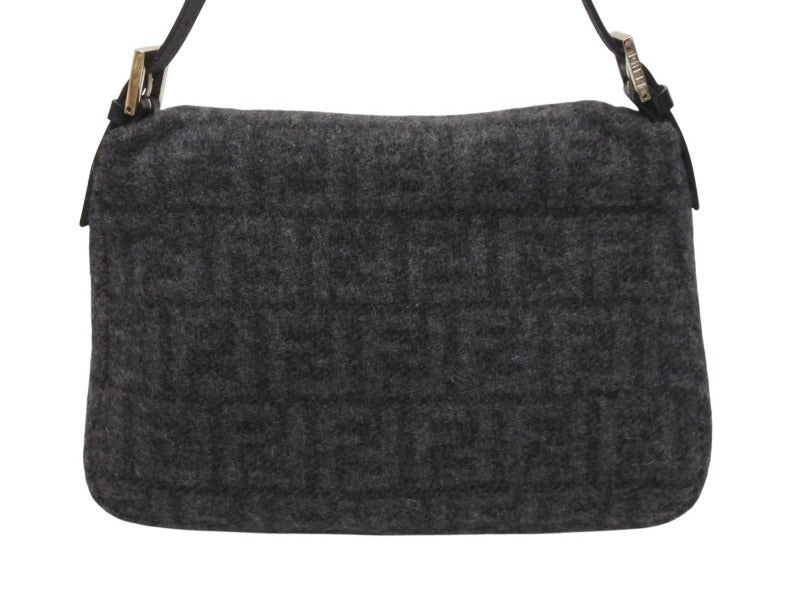 フェンディ　マンマバケット　ブラック FENDI フェンディ マンマバケット ワンショルダーバッグ ズッカ柄