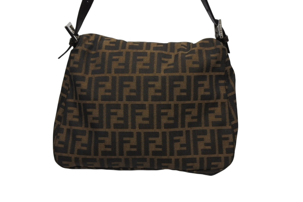【美品】FENDI フェンディ マンマバケット ズッカ柄 楽天市場】U【中古】【FENDI】マンマバケット ズッカ柄 キャンバス地
