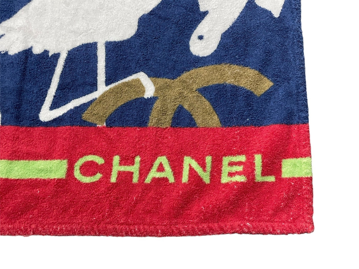 CHANEL シャネル 総柄 ビーチタオル マルチカラー ココマーク 大判 動物 魚 ロゴ 雑貨 美品 中古 62765 – Casanova  Vintage