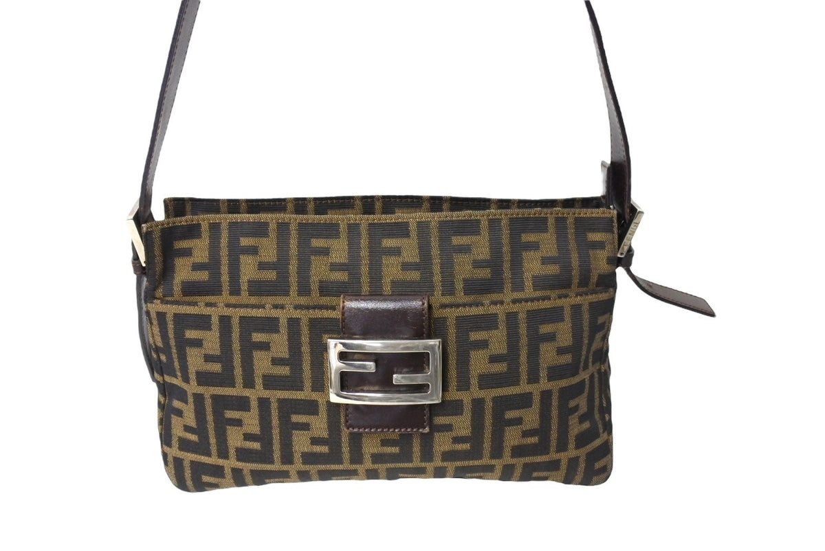 FENDI フェンディ マンマバケット ワンショルダーバッグ ズッカ柄 コットンキャンバス レザー シルバー金具 美品 中古 65539 –  Casanova Vintage