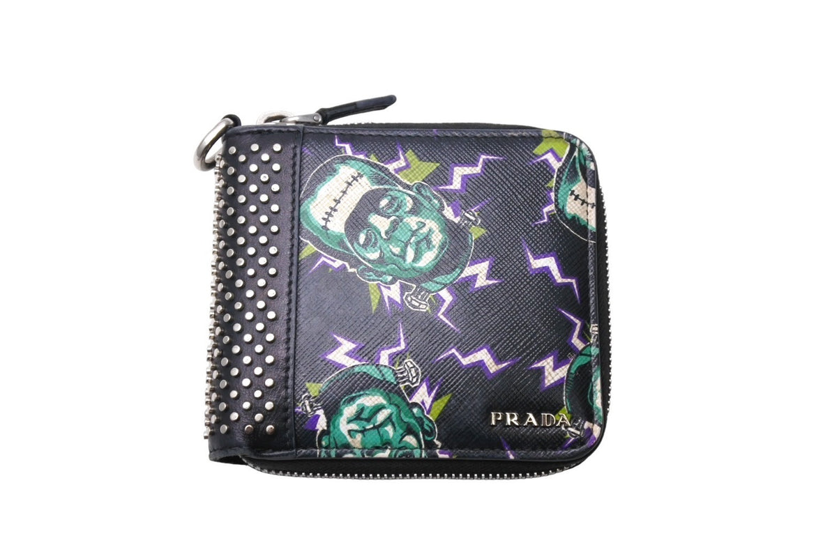 PRADA プラダ 二つ折り財布 フランケンシュタイン スタッズ 2mo004sasf-ment-zz ブラック グリーン 良品 中古 66329 –  Casanova Vintage