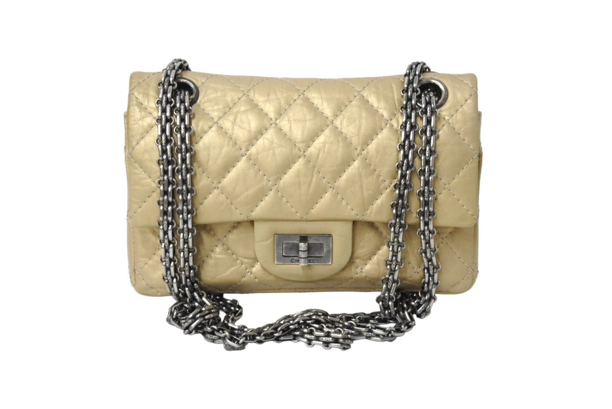 CHANEL シャネル 2.55 ミニマトラッセ ショルダーバッグ 14番台 カーフレザー アンティークシルバー金具 美品 中古 66973 –  Casanova Vintage