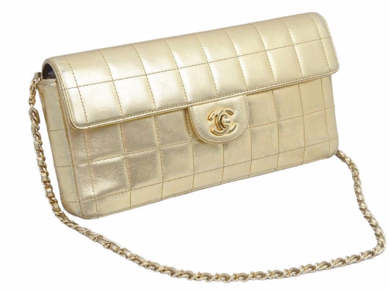 約50年前のCHANEL⭐骨董品扱いの出品です CHANEL シャネル チョコバー26 ショルダーバッグ 肩掛け ベージュ