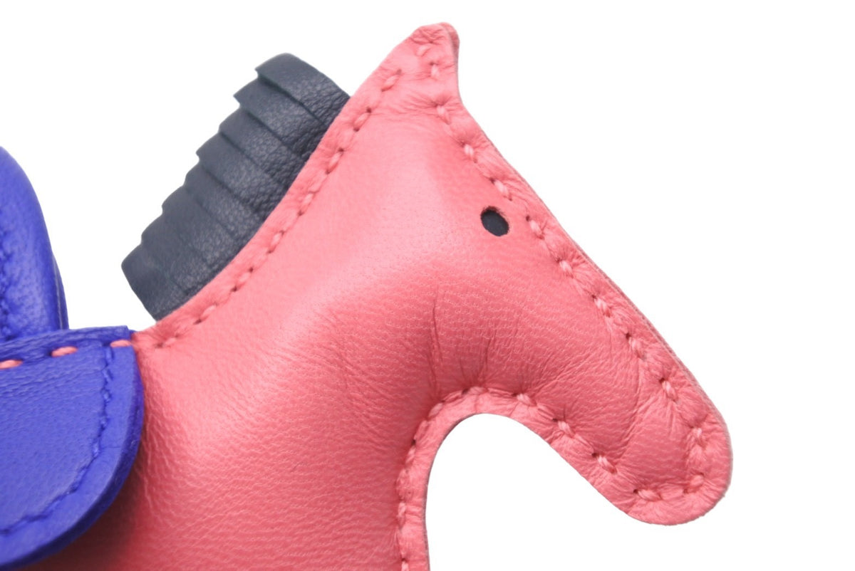 新品同様 HERMES エルメス チャーム ロデオPM バッグチャーム ピンク系