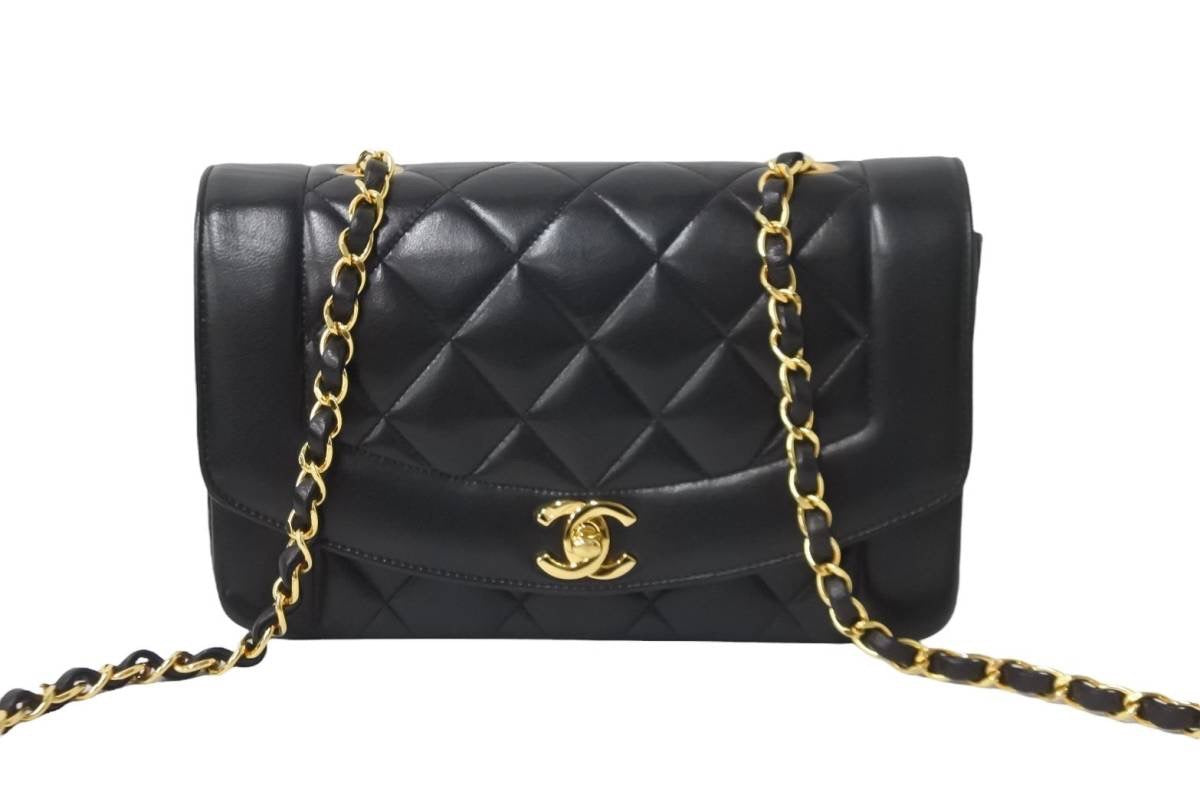 極美品 CHANEL シャネル ショルダーバッグ ダイアナ マトラッセ 22cm 4番台 ラムスキン ブラック ゴールド金具 中古 54825 –  Casanova Vintage