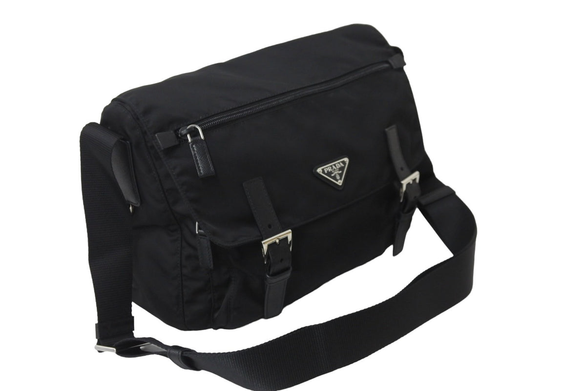 極美品 PRADA プラダ ショルダーバッグ メッセンジャー トライアングル