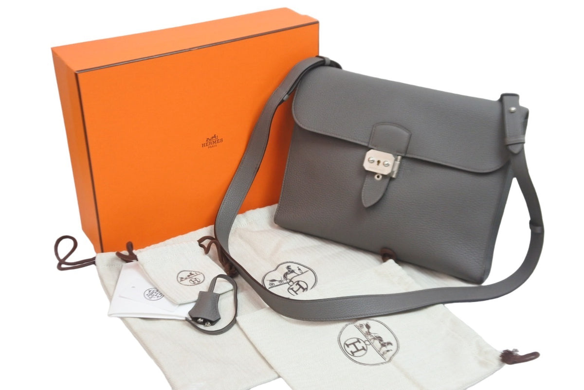 極美品 HERMES エルメス ショルダーバッグ サックアデペッシュ29 U刻印 エタン エバーカラー シルバー金具 中古 56675 –  Casanova Vintage