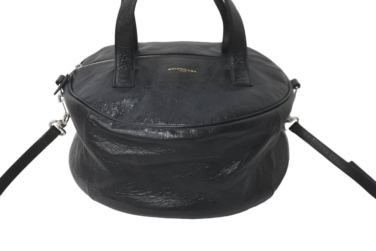 BALENCIAGA バレンシアガ ショルダーバッグ エアホーボー 2WAY ブラック レザー 466844 シルバー金具 美品 中古 59541 –  Casanova Vintage