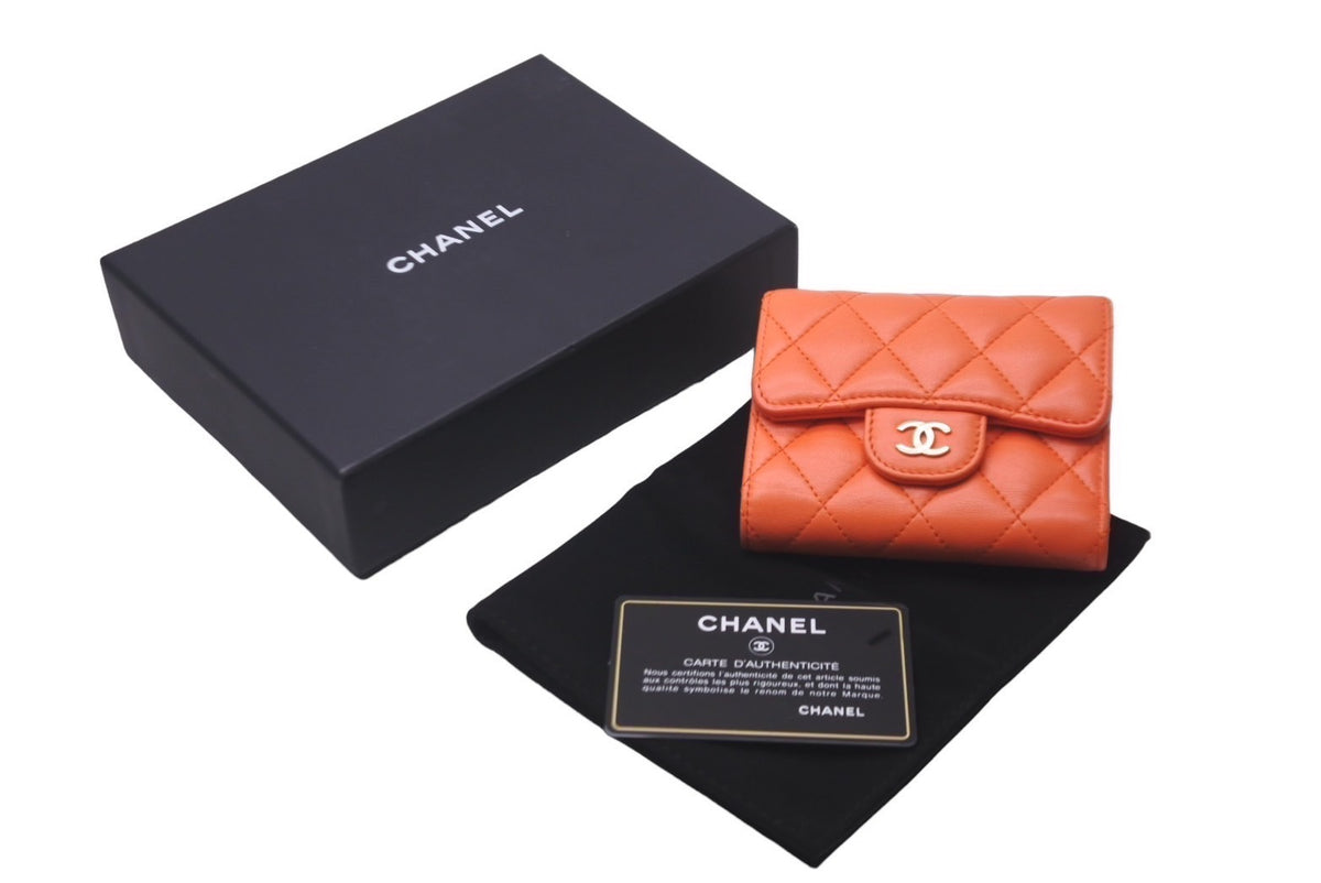 CHANEL シャネル 三つ折り財布 スモールウォレット マトラッセ