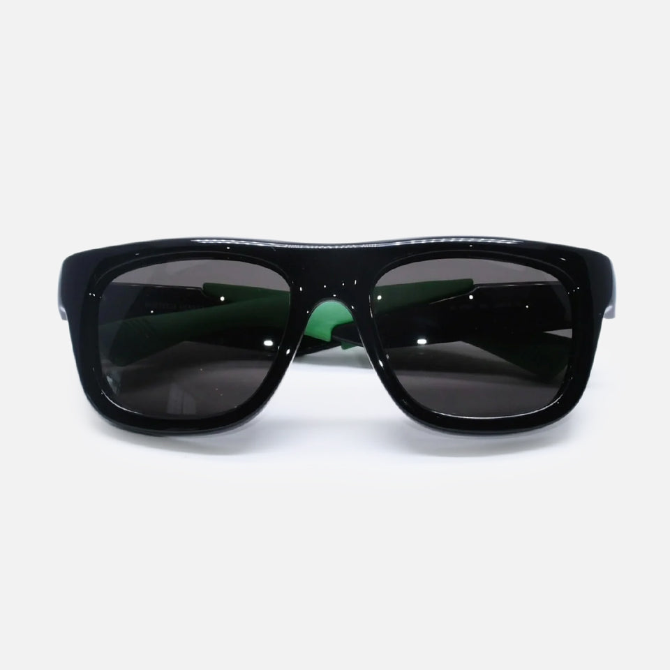 SUNGLASS