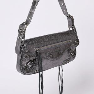 極美品 BALENCIAGA バレンシアガ ル カーゴル スリングバッグ シルバー メタリック 77 1640 レザー ワンショルダーバッグ 77160 8103 N 643888 4a000037