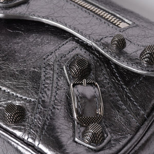 極美品 BALENCIAGA バレンシアガ ル カーゴル スリングバッグ シルバー メタリック 77 1640 レザー ワンショルダーバッグ 77160 8103 N 643888 4a000037