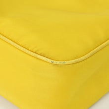画像をギャラリービューアに読み込む, PRADA プラダ Shoulder Bag ショルダーバッグ Re-Edition 2005 Re-Nylon ナイロン 2WAY バッグ イエロー 美品 中古 4a000272