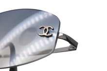画像をギャラリービューアに読み込む, 極美品 CHANEL シャネル ココマーク サングラス リムレス 4002 ブルー グラデーション 小物 メガネ アイウェア 54☐19 130 美品 中古 4b000326