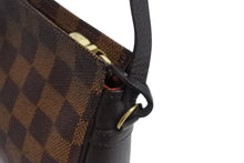Load image into Gallery viewer, 極美品 LOUIS VUITTON ルイヴィトン トゥルースメイクアップポーチ ハンドバッグ N51982 ダミエキャンバス ブラウン ゴールド金具 中古 4b003425