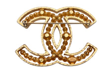 Load image into Gallery viewer, CHANEL シャネル ブローチ 重量約20.1g ココマーク ラインストーン 02A刻印 ゴールド クリア メタル ラインストーン 美品 中古 4b000370