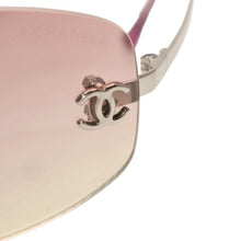 画像をギャラリービューアに読み込む, 極美品 CHANEL シャネル リムレス サングラス アイウェア 4002 c.124/58 サイズ57□19 130 ココマーク ピンク グラデーション 中古 4a000490