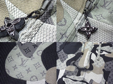Load image into Gallery viewer, 極美品 LOUIS VUITTON ルイヴィトン × KID SUPER キッドスーパー モノグラム パッチワーク ロングコート RM232 AQH HPK65E 中古 4b000058