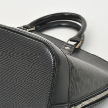 画像をギャラリービューアに読み込む, LOUIS VUITTON ルイヴィトン アルマPM ハンドバッグ M52142 エピ レザー ブラック ゴールド金具 美品 中古 4a000746