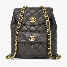画像をギャラリービューアに読み込む, CHANEL シャネル マトラッセ バックパック リュック A07205 ラムスキン ココマーク ブラック ヴィンテージ ゴールド金具 美品 中古 4a000915
