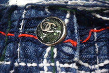Load image into Gallery viewer, CHANEL シャネル デニムパンツ ジーンズ P33103V23647 サイズ36 ランウェイコレクション ツイード ブルー マルチカラー 美品 中古 4b000948