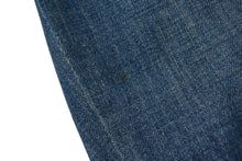 Load image into Gallery viewer, CHANEL シャネル デニムパンツ ジーンズ P33103V23647 サイズ36 ランウェイコレクション ツイード ブルー マルチカラー 美品 中古 4b000948