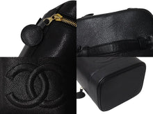 Load image into Gallery viewer, 極美品 CHANEL シャネル バニティ ハンドバッグ 3番台 キャビアスキン ココマーク ブラック ゴールド金具 中古 4b000143