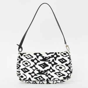 Very Good Condition LOUIS VUITTON Pochette Accessory Pouch M45565 Monogram Taffetage Used 4a001442