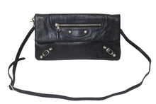 画像をギャラリービューアに読み込む, BALENCIAGA バレンシアガ ジャイアント エンベロープ クラッチバック 327079 レザー ブラック シルバー金具 美品 中古 4b001472