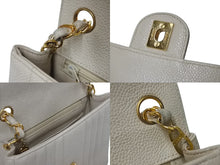 Load image into Gallery viewer, CHANEL シャネル ミニマトラッセ マドモワゼル キャビアスキン ココマーク 3番台 ベージュ 美品 中古 4b000179
