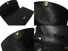 Load image into Gallery viewer, 極美品 CHANEL シャネル マトラッセ25 ダイアナ ショルダーバッグ A01165 レザー ラムスキン 3番台 ゴールド金具 ブラック中古 4b000218