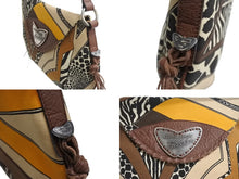 Load image into Gallery viewer, Roberto Cavalli FREEDOM ロベルトカバリ フリーダム アニマル柄 フリンジ レザー ショルダーバッグ ブラウン イエロー ベージュ 美品 中古 4b003183