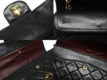 Load image into Gallery viewer, 極美品 CHANEL シャネル マトラッセ 25 Wフラップ Wチェーンショルダーバッグ 5番台 ラムスキン ココマーク ブラック ゴールド金具 中古 4b005044