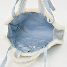 Load image into Gallery viewer, UGG×TELFAR アグ×テルファー ミディアム ショッパー2WAY バッグ 1123205 ホワイト ライトブルー スウェード コットンツイル シルバー金具 美品 中古 4b007808