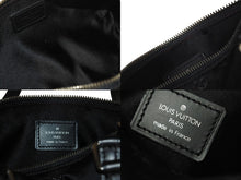Load image into Gallery viewer, LOUIS VUITTON ルイヴィトン リトルパピヨン ハンドバッグ M92352 モノグラム サテン レザー ブラック シルバー金具 美品 中古 4b000817