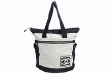 Load image into Gallery viewer, CHANEL シャネル スポーツライン リュック デイパック 2way ブラック ホワイト ナイロン キャンバス 美品 中古 4b000969