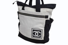 Load image into Gallery viewer, CHANEL シャネル スポーツライン リュック デイパック 2way ブラック ホワイト ナイロン キャンバス 美品 中古 4b000969