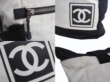 Load image into Gallery viewer, CHANEL シャネル スポーツライン リュック デイパック 2way ブラック ホワイト ナイロン キャンバス 美品 中古 4b000969