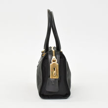 画像をギャラリービューアに読み込む, PRADA プラダ ハンドバッグ トライアングルロゴ イタリア製 ナイロン レザー ブラック ゴールド金具 美品 中古 4b010053