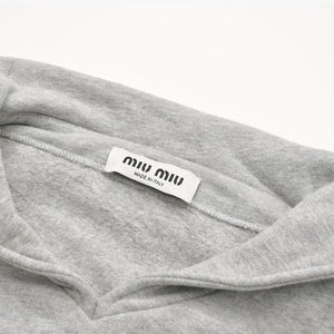 Like new MIU MIU Logo embroidered sweatshirt with cropped collar MJL869 S size Gray cut-off cropped Used 4a007930