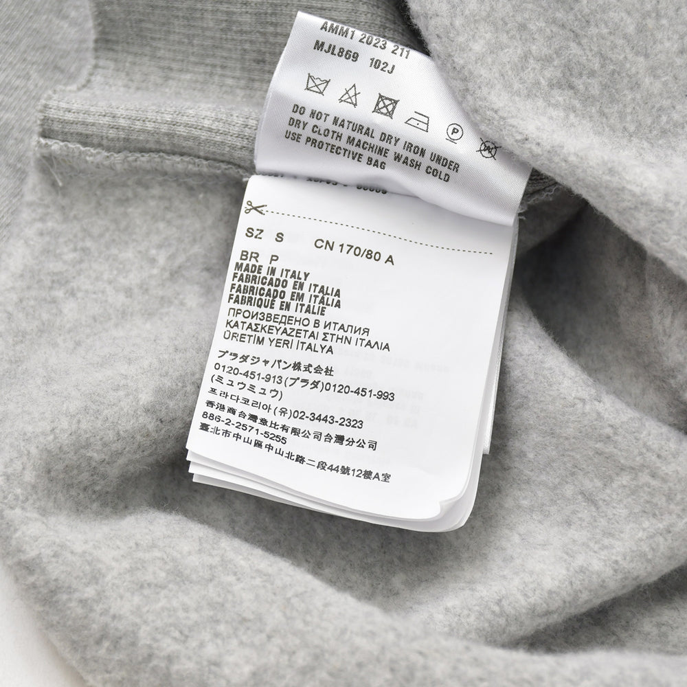 Like new MIU MIU Logo embroidered sweatshirt with cropped collar MJL869 S size Gray cut-off cropped Used 4a007930