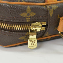 画像をギャラリービューアに読み込む, LOUIS VUITTON ルイヴィトン モノグラム ダヌーブ ショルダーバッグ M45266 ゴールド金具 ロゴ 美品 中古 4b010173