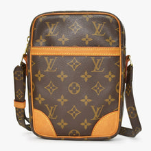 画像をギャラリービューアに読み込む, LOUIS VUITTON ルイヴィトン モノグラム ダヌーブ ショルダーバッグ M45266 ゴールド金具 ロゴ 美品 中古 4b010173
