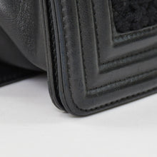 画像をギャラリービューアに読み込む, CHANEL シャネル ボーイシャネル20 チェーンショルダーバッグ A67085 23番台 ココマーク ツイード レザー ブラック 美品 中古 4b010203