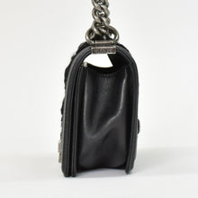 画像をギャラリービューアに読み込む, CHANEL シャネル ボーイシャネル20 チェーンショルダーバッグ A67085 23番台 ココマーク ツイード レザー ブラック 美品 中古 4b010203