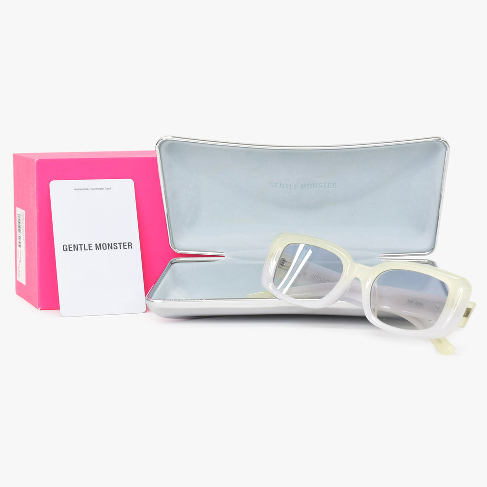 Very good condition GENTLE MONSTER THE BELL sunglasses eyewear YVG1 size 51□21-147 gradation used 4b010422