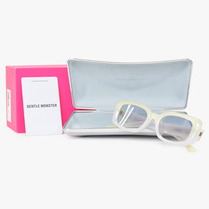 極美品 GENTLE MONSTER ジェントルモンスター THE BELL サングラス アイウェア YVG1 サイズ51□21-147 グラデーション 中古 4b010422