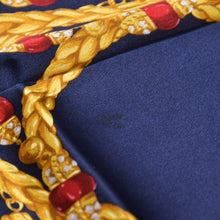 画像をギャラリービューアに読み込む, CHANEL シャネル スカーフ バンダナ ココマーク チェーンアクセ柄 ハンカチ 80cm ネイビー シルク 美品 中古 4b010483