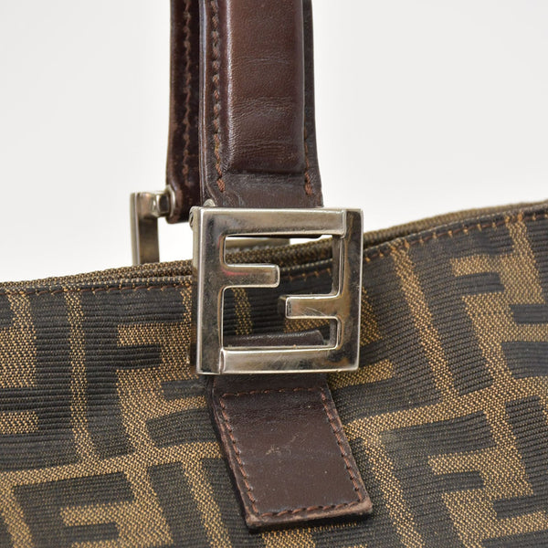 FENDI フェンディ ハンドバッグ トートバッグ ズッカ柄 キャンバス ブラウン シルバー金具 美品 中古 4b010829