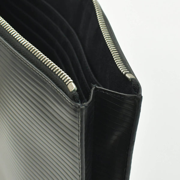 SAINT LAURENT サンローラン クラッチバッグ TGR462361-0517 レザー ブラック シルバー金具 美品 中古 4b010843